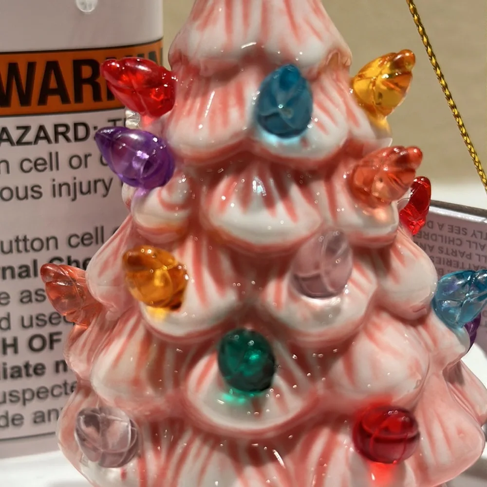 Target wondershop retro vintage pink tree Christmas ornament with working lights